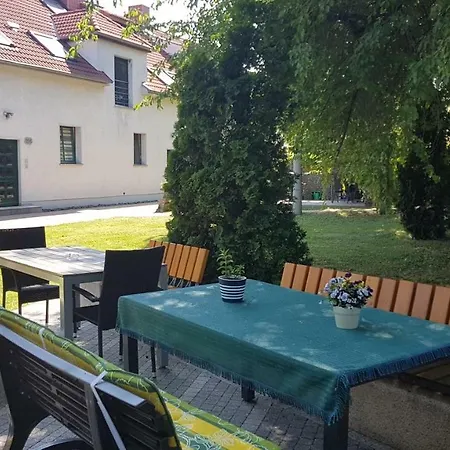 Im Grünen Mit Anbindung Ans Zentrum * Erfurt