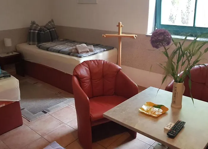 Apartament Im Gruenen Mit Anbindung Ans Zentrum